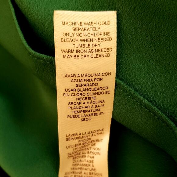 Chico's Elegant Green Blouse w/ Button Pleated Flare Sleeves | Size 2 (US 12) - Picture 9 of 10